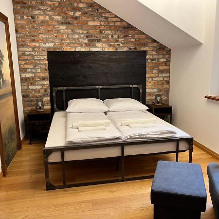 Dwor Gogolewo Nad Warta Bed & Breakfast Ksiaz Wielkopolski Eksteriør bilde