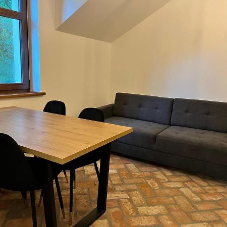 Dwor Gogolewo Nad Warta Bed & Breakfast Ksiaz Wielkopolski Eksteriør bilde