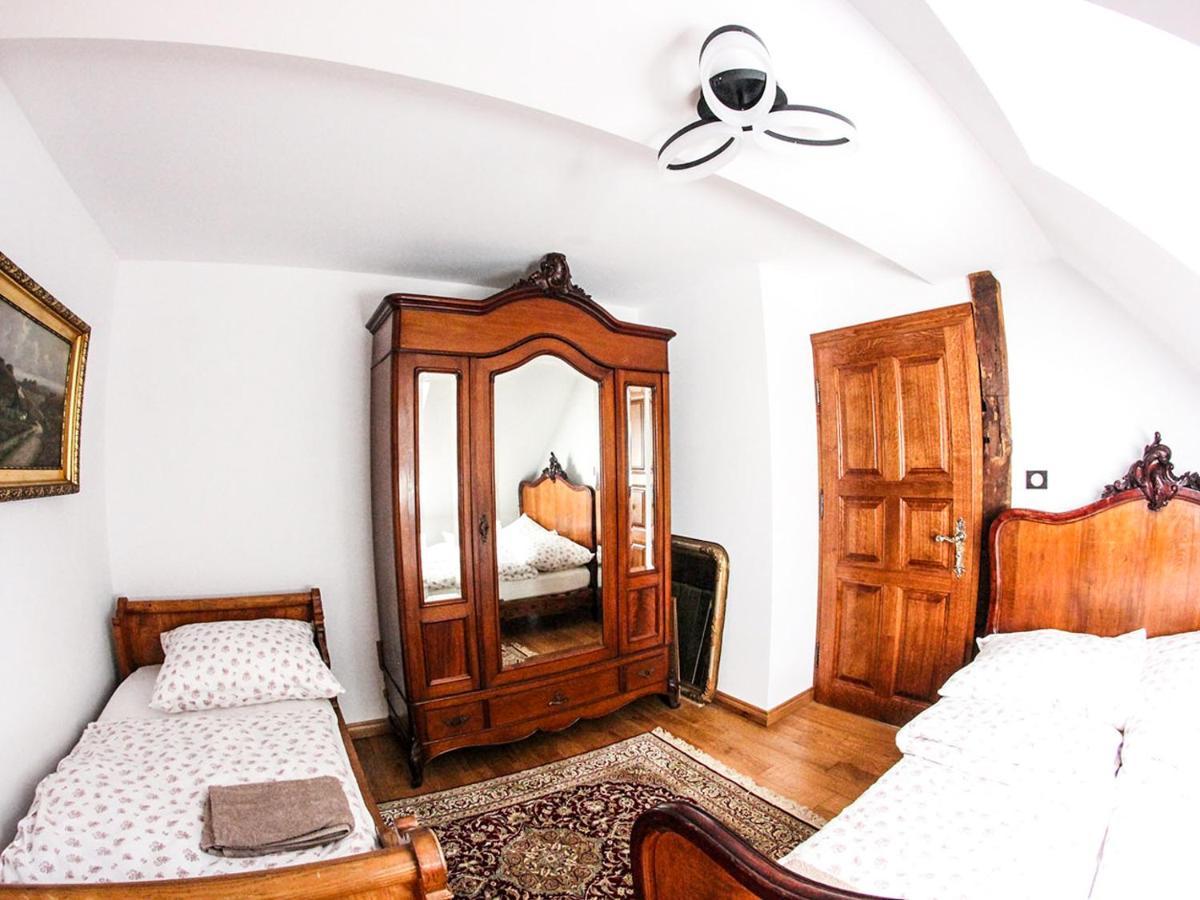 Dwor Gogolewo Nad Warta Bed & Breakfast Ksiaz Wielkopolski Eksteriør bilde
