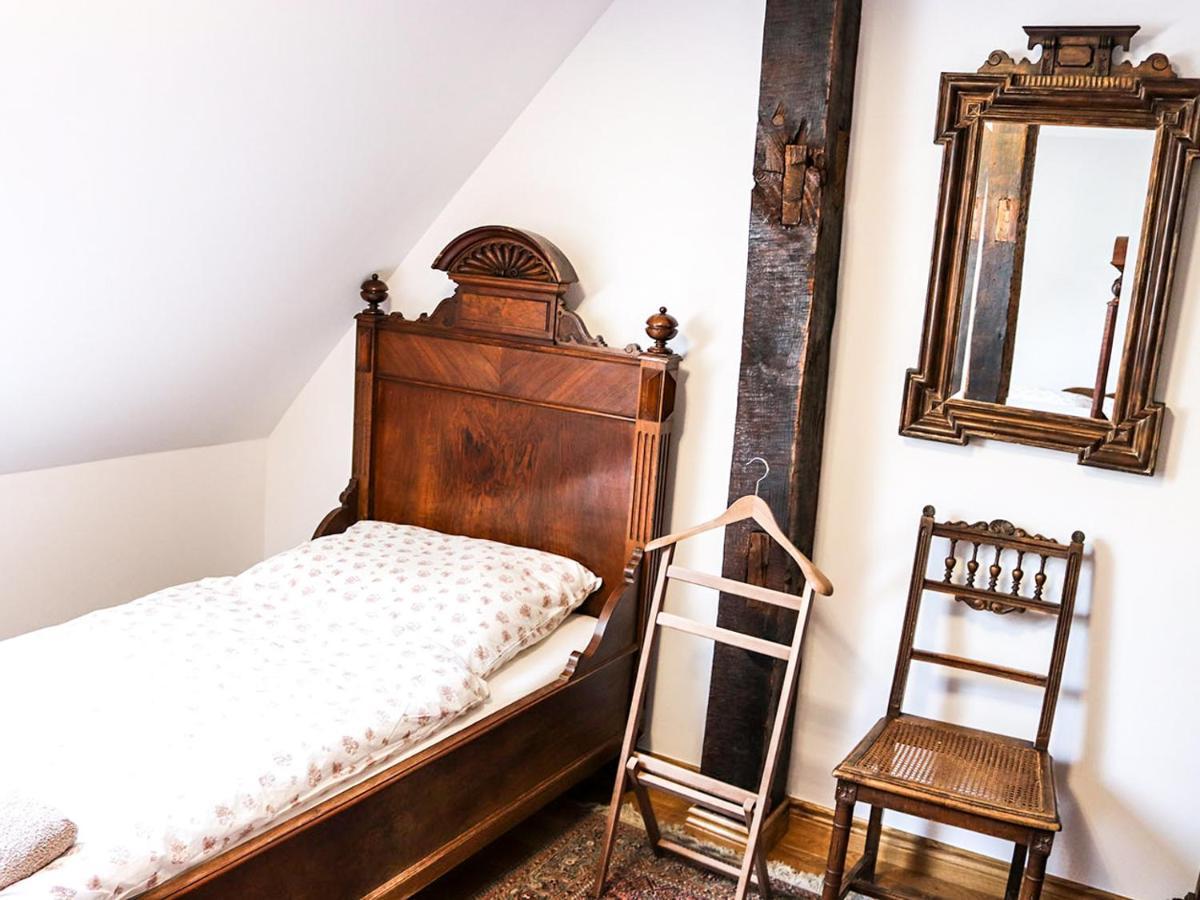 Dwor Gogolewo Nad Warta Bed & Breakfast Ksiaz Wielkopolski Eksteriør bilde