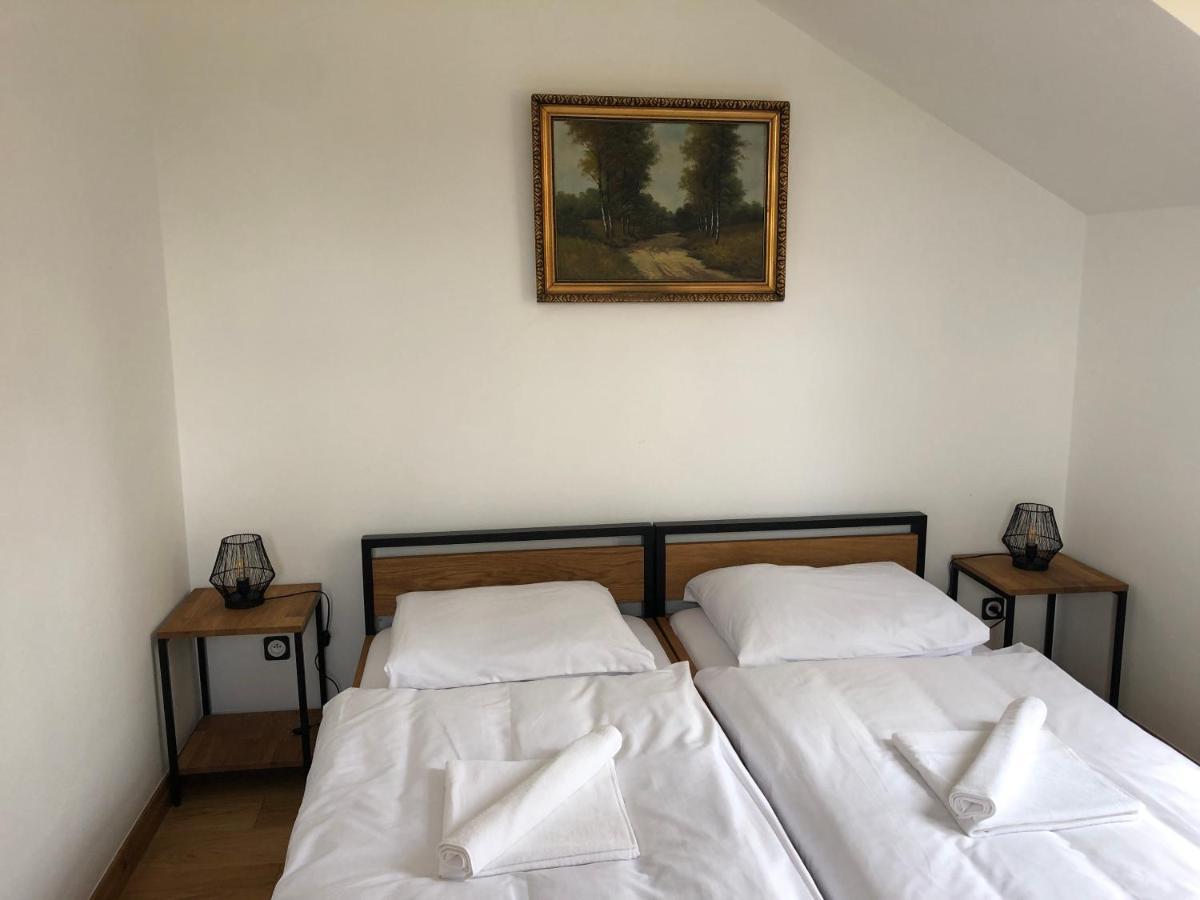 Dwor Gogolewo Nad Warta Bed & Breakfast Ksiaz Wielkopolski Eksteriør bilde