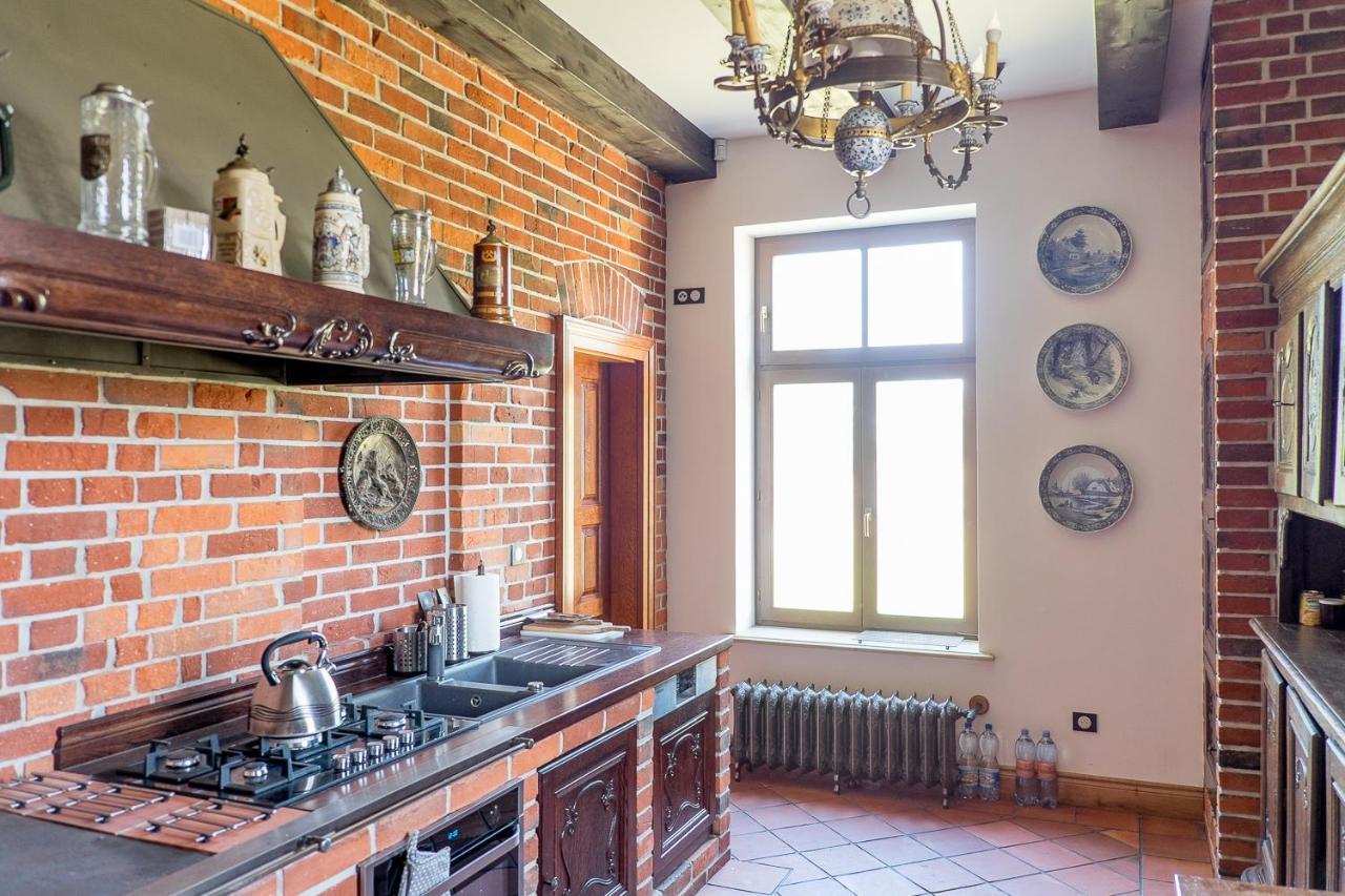 Dwor Gogolewo Nad Warta Bed & Breakfast Ksiaz Wielkopolski Eksteriør bilde